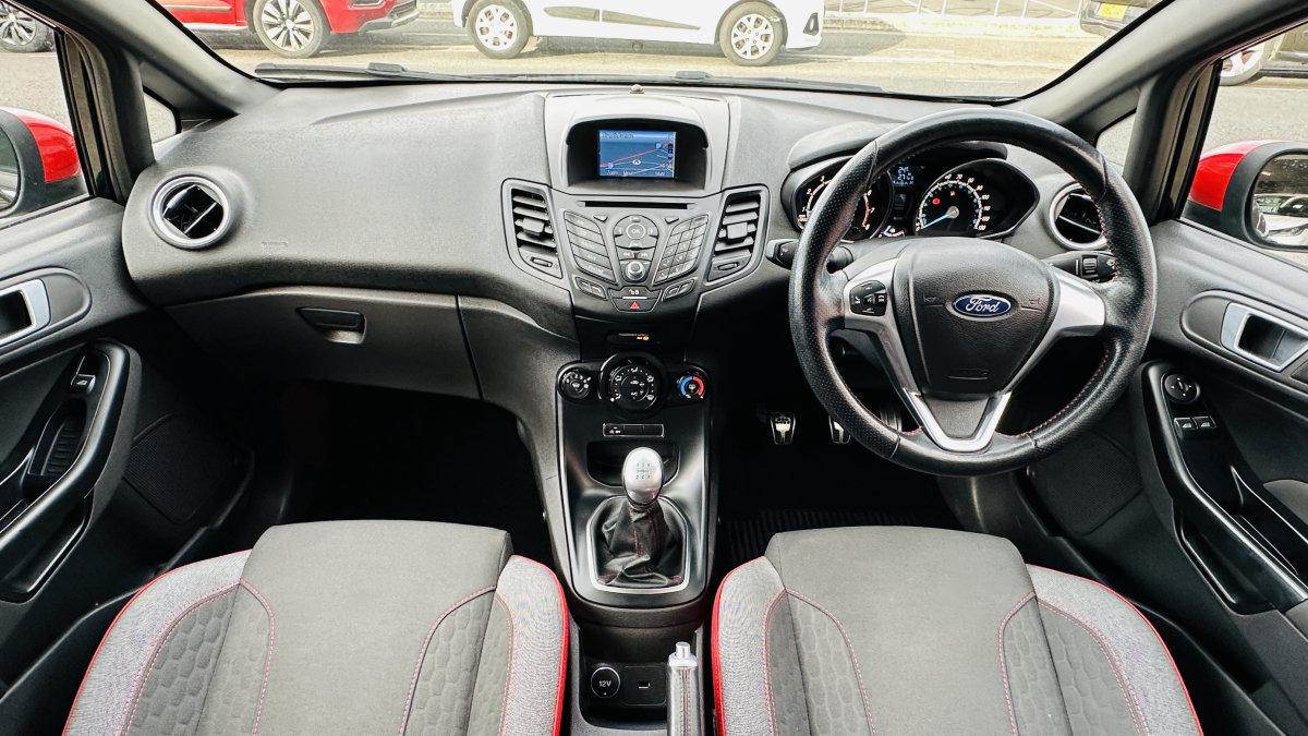 2016 FORD FIESTA ST LINE 1.0 ECOBOOST BLACK EDITION - Image 29