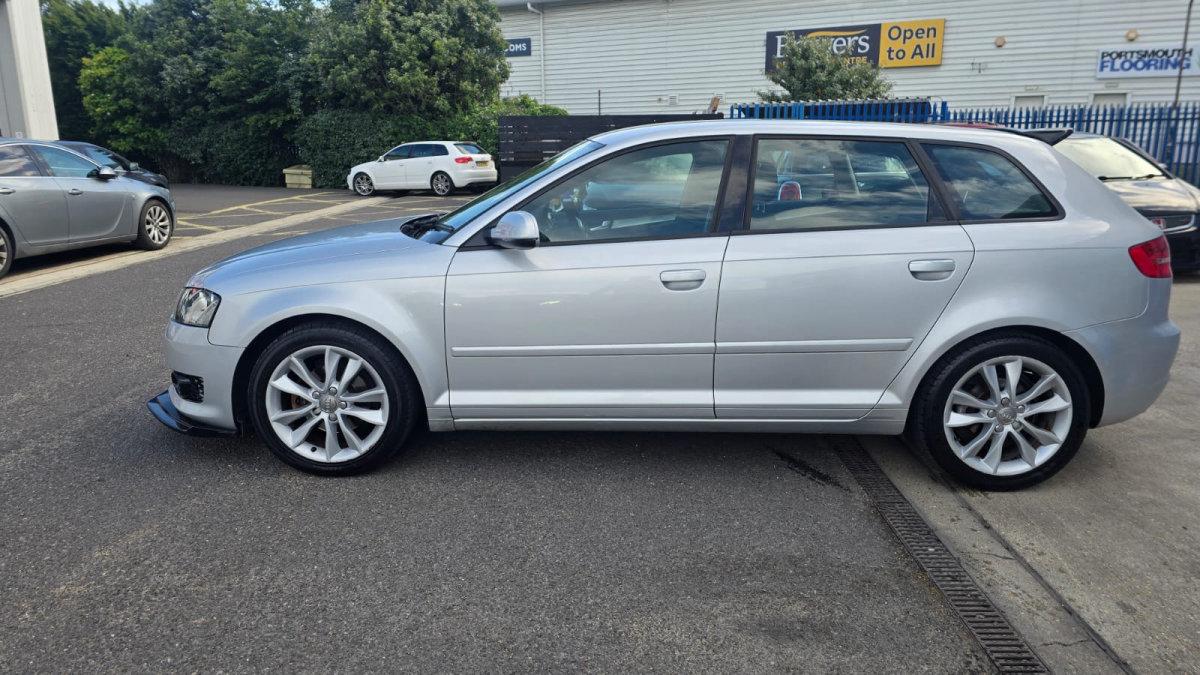 AUDI A3 1.6 TDI SPORTBACK 5 DOOR - Image 4