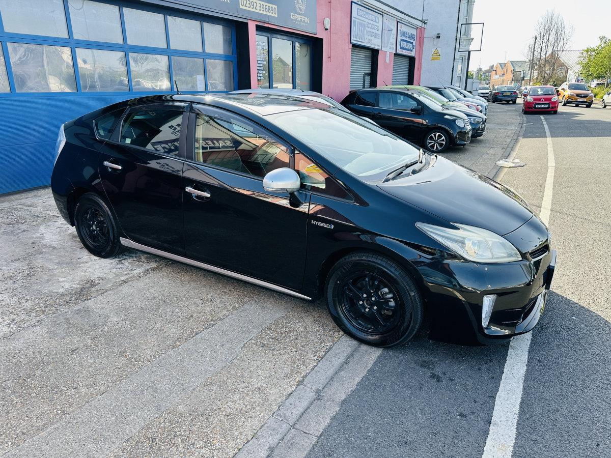 TOYOTA PRIUS 1.8 HYBRID AUTOMATIC - Image 4