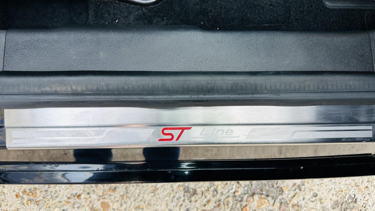 2017 FORD FIESTA ST LINE 1.0 ECOBOOST - Image 17
