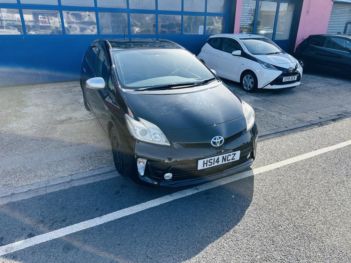 TOYOTA PRIUS 1.8 HYBRID AUTOMATIC - Image 1