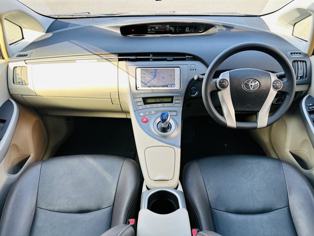 TOYOTA PRIUS 1.8 HYBRID AUTOMATIC - Image 19