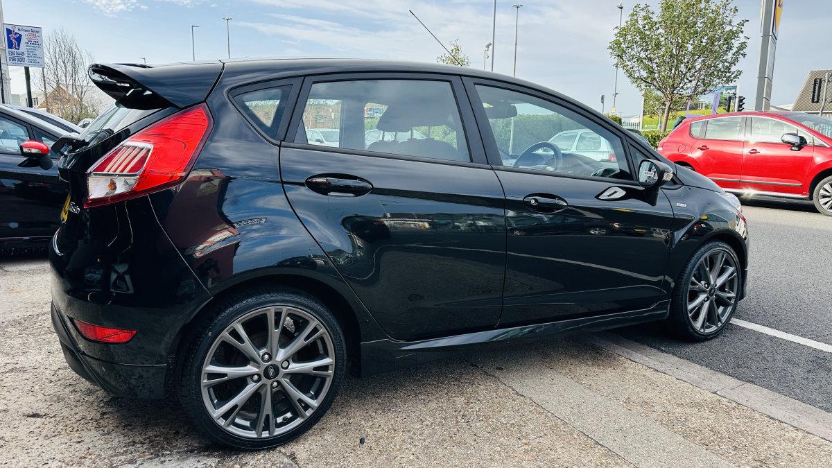 2017 FORD FIESTA ST LINE 1.0 ECOBOOST - Image 6