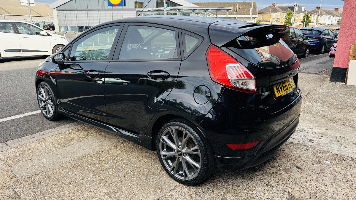 2017 FORD FIESTA ST LINE 1.0 ECOBOOST - Image 12