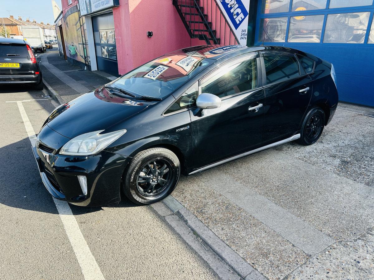 TOYOTA PRIUS 1.8 HYBRID AUTOMATIC - Image 5