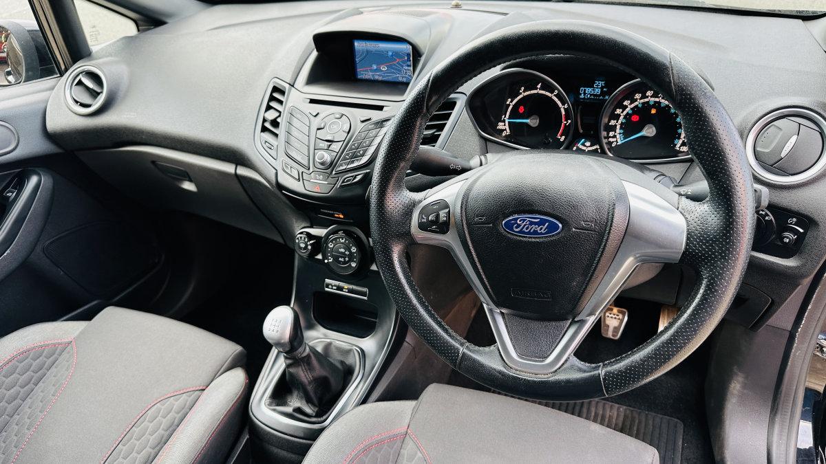 2017 FORD FIESTA ST LINE 1.0 ECOBOOST - Image 19