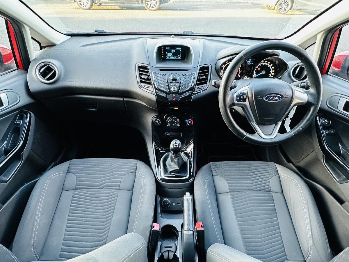 2014 FORD FIESTA ZETEC 1.0 ECOBOOST - Image 19