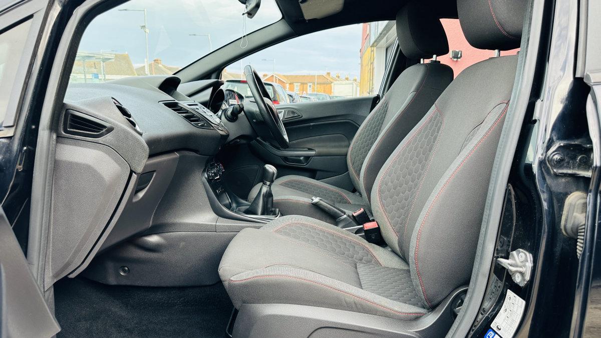 2017 FORD FIESTA ST LINE 1.0 ECOBOOST - Image 22