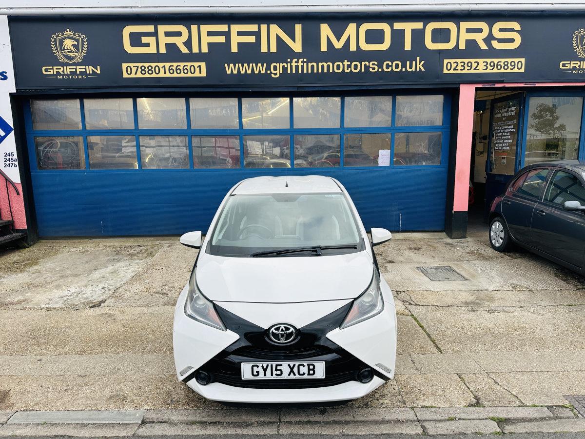 2015 TOYOTA AYGO 1.0 VVT-i X-Play - Image 2