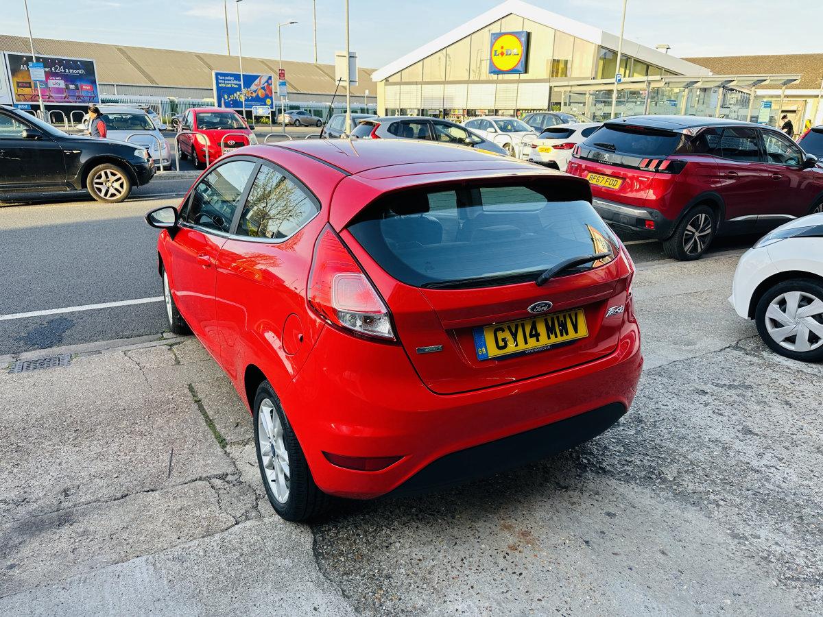 2014 FORD FIESTA ZETEC 1.0 ECOBOOST - Image 8