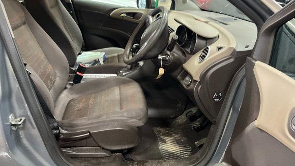 2011 VAUXHALL MERIVA 1.4 EXCLUSIVE MANUAL - Image 6