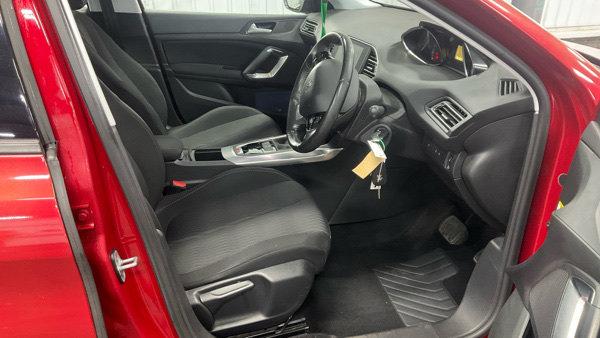 2016 PEUGEOT 308 1.2 AUTOMATIC PureTech - Image 9