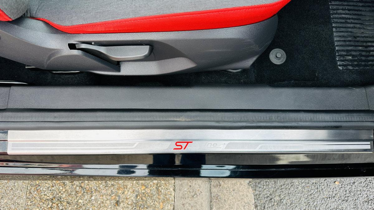 2016 FORD FIESTA ST LINE 1.0 ECOBOOST BLACK EDITION - Image 19